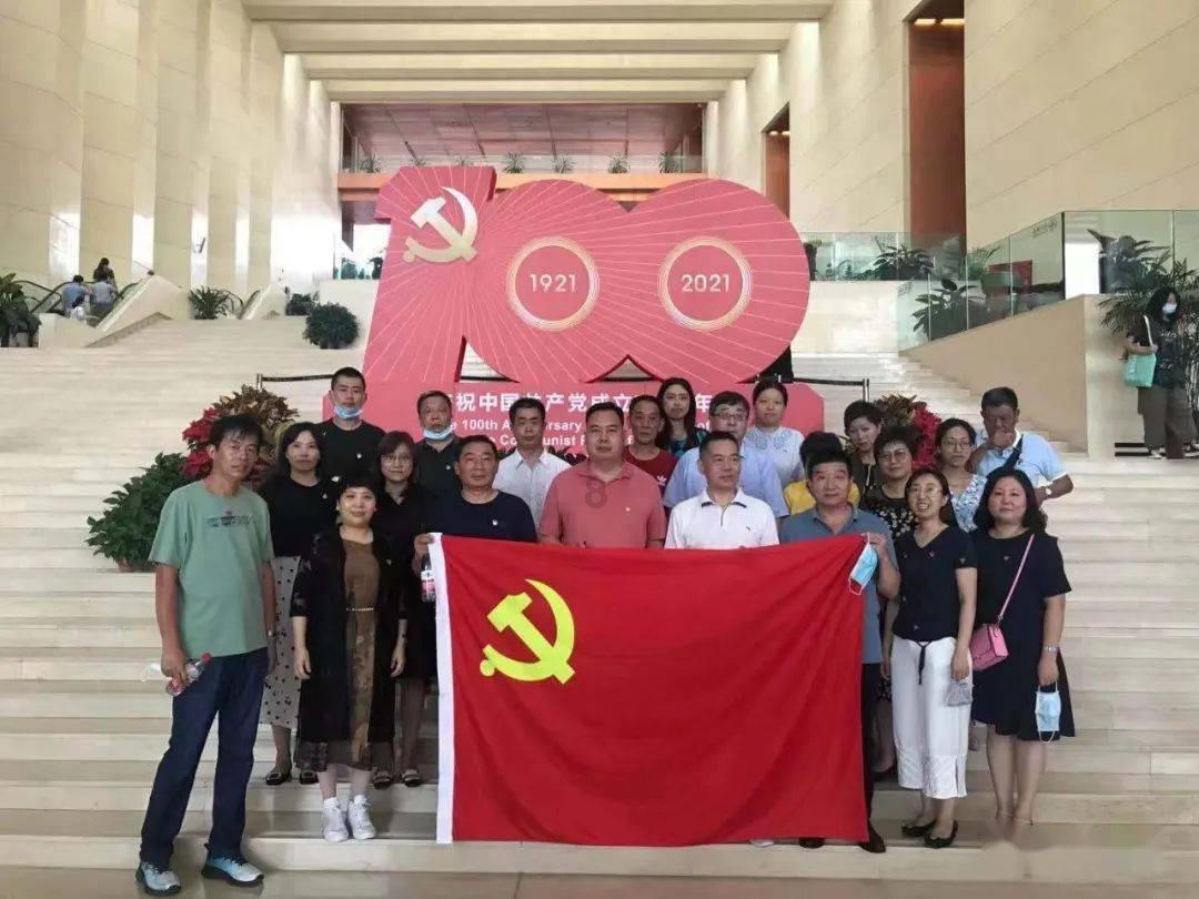新洲:朗德鹅养出“致富经”